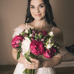 Make-up artist Markéta Hojgrová